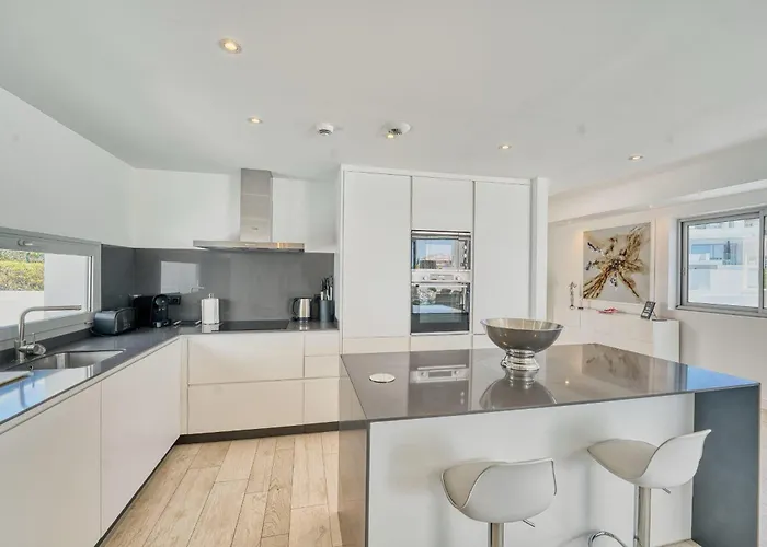 2288 New Modern Penthouse With Privat Pool Lejlighed *