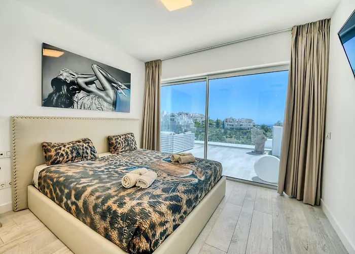 2288 New Modern Penthouse With Privat Pool