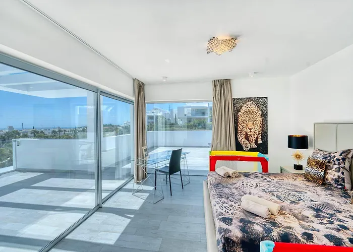 2288 New Modern Penthouse With Privat Pool Lejlighed