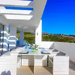 아파트 2288 New Modern Penthouse With Privat Pool *