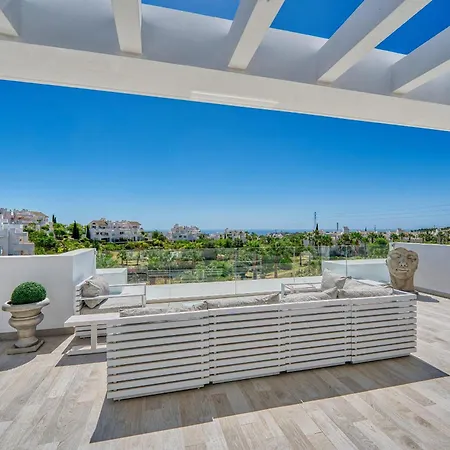 2288 New Modern Penthouse With Privat Pool Apartman *