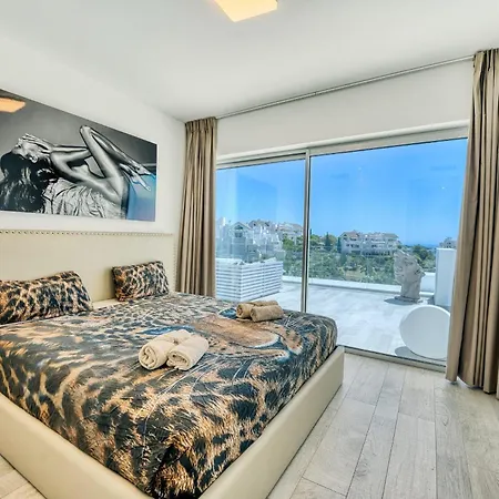 2288 New Modern Penthouse With Privat Pool